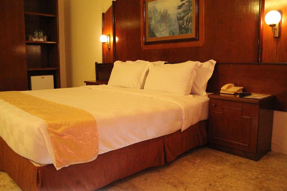 Satelit Hotel سورابايا المظهر الخارجي الصورة